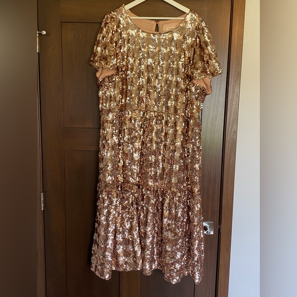 Maeve by Anthropologie rose gold sequin dress with back button closure. - Picture 1 of 5